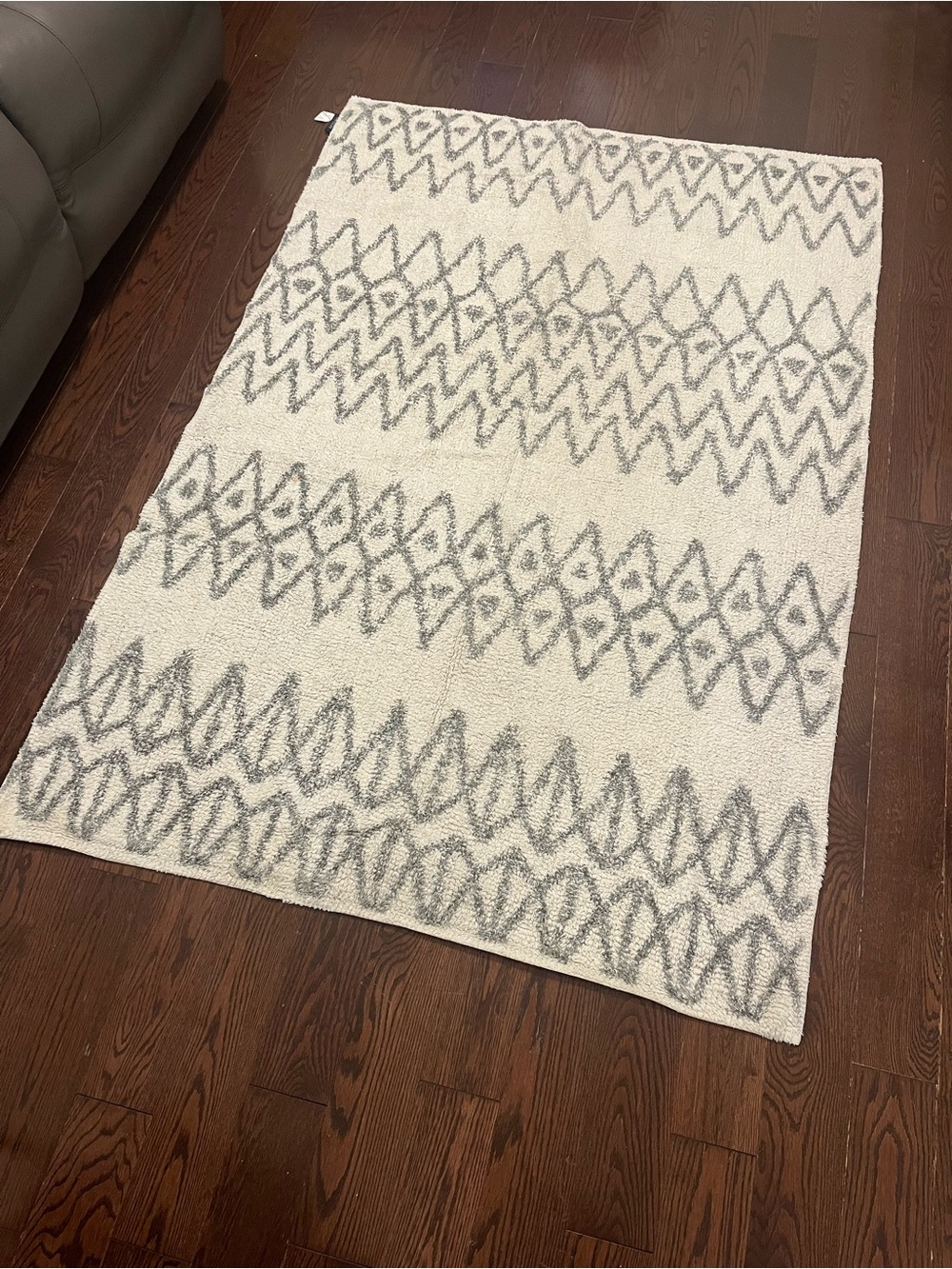 Simons Drawn Diamond Rug